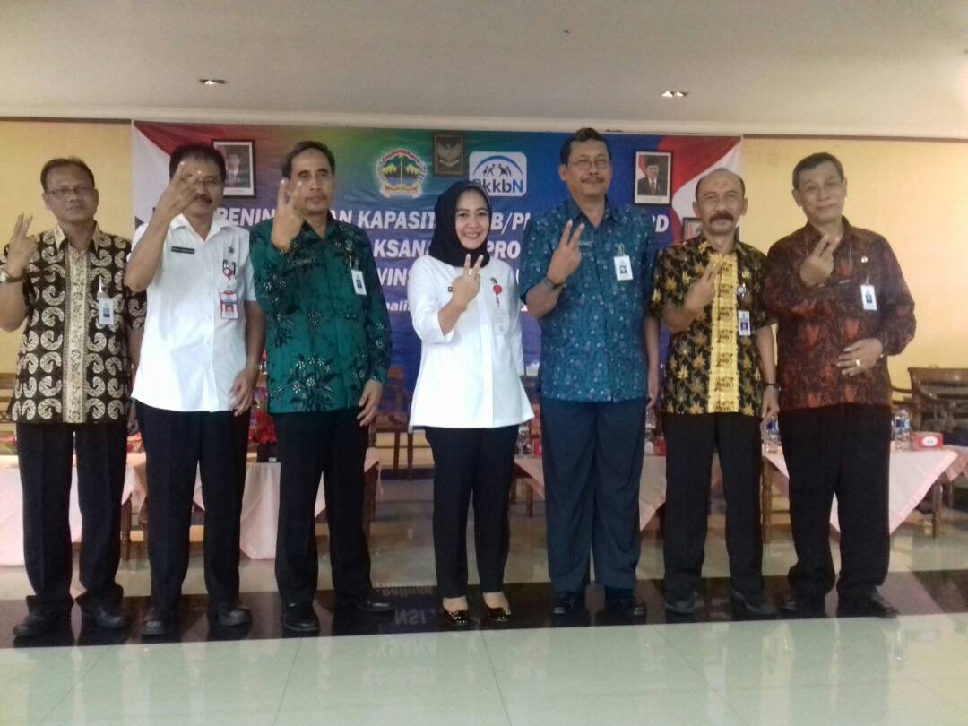 Buka Pembinaan Program KKBPK Se-Eks Karisidenan Banyumas, Wabup Tiwi Minta PKB/PLKB dan PPKBD Gencar Sosialiasikan Program KB