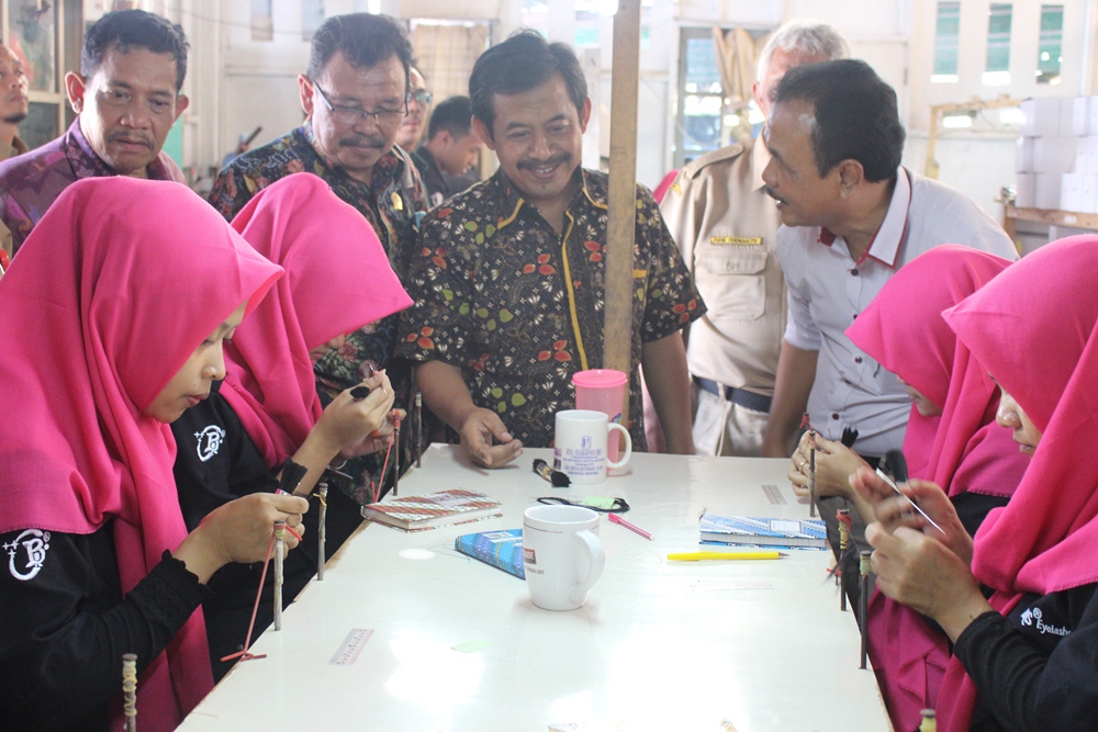 Bahan Baku dan Tenaga Kerja, Kendala Pengembangan IKM di Purbalingga