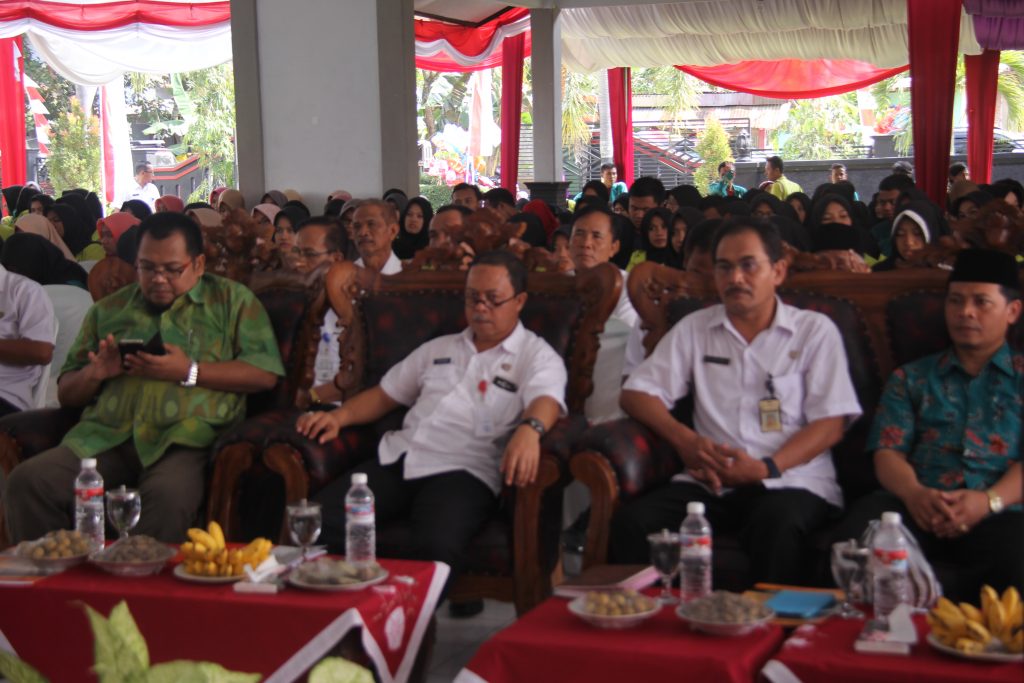 500 Mahasiswa IAIN Purwokerto diserahkan kembali ke Kampus