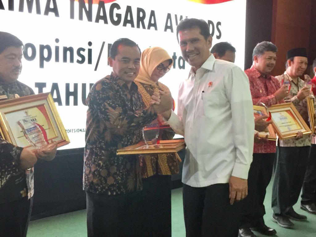 Terus Berinovasi, Purbalingga Terima Inagara Award 2017