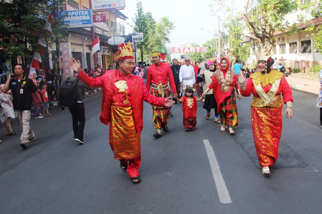 Meriah, Pawai Pembangunan Informasikan Program Pembangunan Pro Rakyat