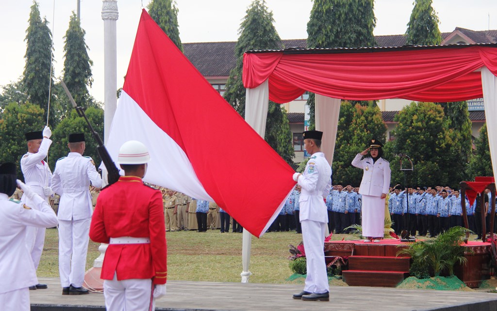 Kelompok Paduan Suara SMAN 2 Purbalingga Jadi Tim Aubade 17 Agustus 2017