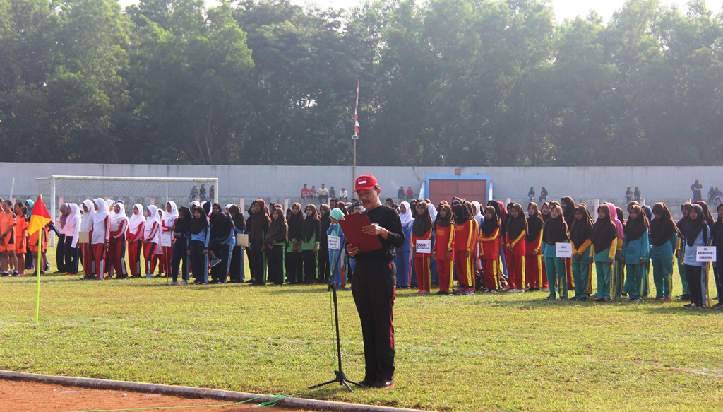 32 Tim Putri SMA/SMK/MA Ikuti Turnamen Sepakbola Piala Wakil Bupati Purbalingga 2017