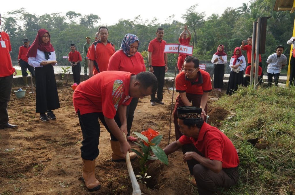 Pemdes dan Karang Taruna Wanogara Wetan Kembangkan Wisata Kampung Air Soedirman