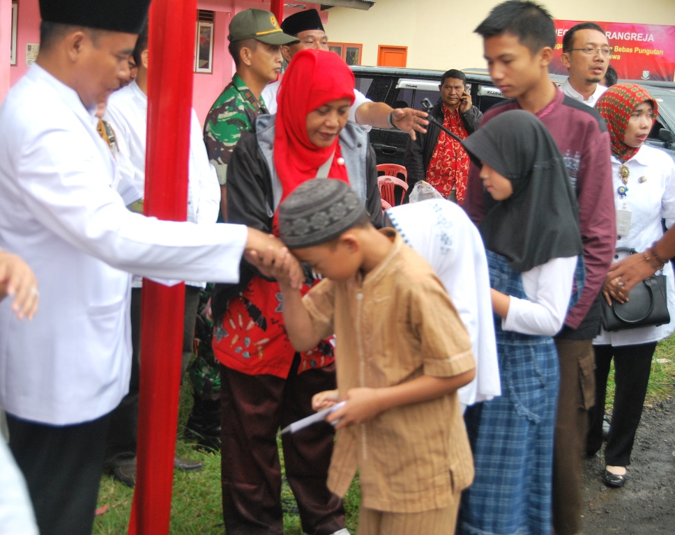 Santunan Anak Yatim Karangreja dan Karangjambu Menumbuhkan Rasa Peduli Kepada Sesama