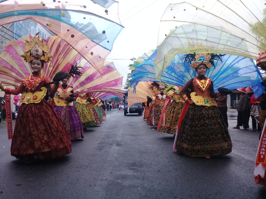 Pawai Budaya Buktikan Generasi Muda Siap Jadi Pewaris Budaya Purbalingga