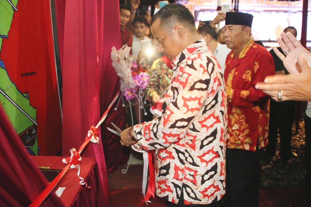 Bupati Resmikan Gedung Balai Desa Dan Bumdes Karangnangka