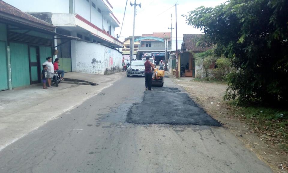 Jelang Mudik 2018, Pemkab Purbalingga Lakukan Perbaikan Jalan