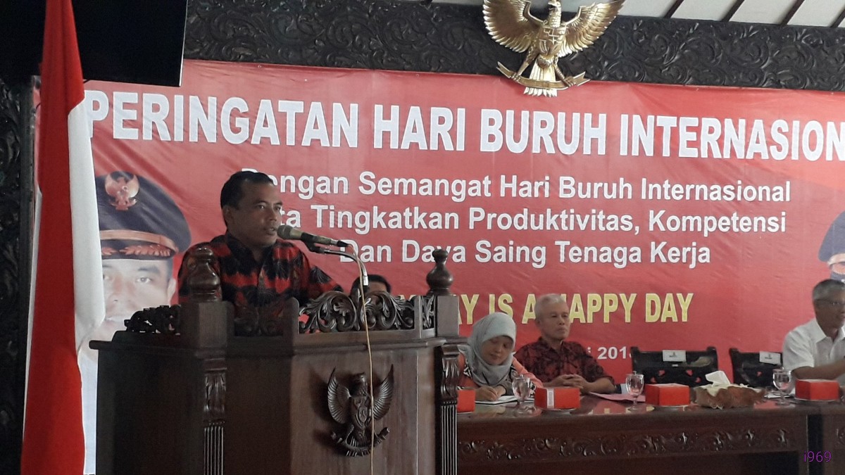 Bupati Tasdi : Tangkal Tenaga Kerja Asing Dengan Daya Saing Pekerja Lokal