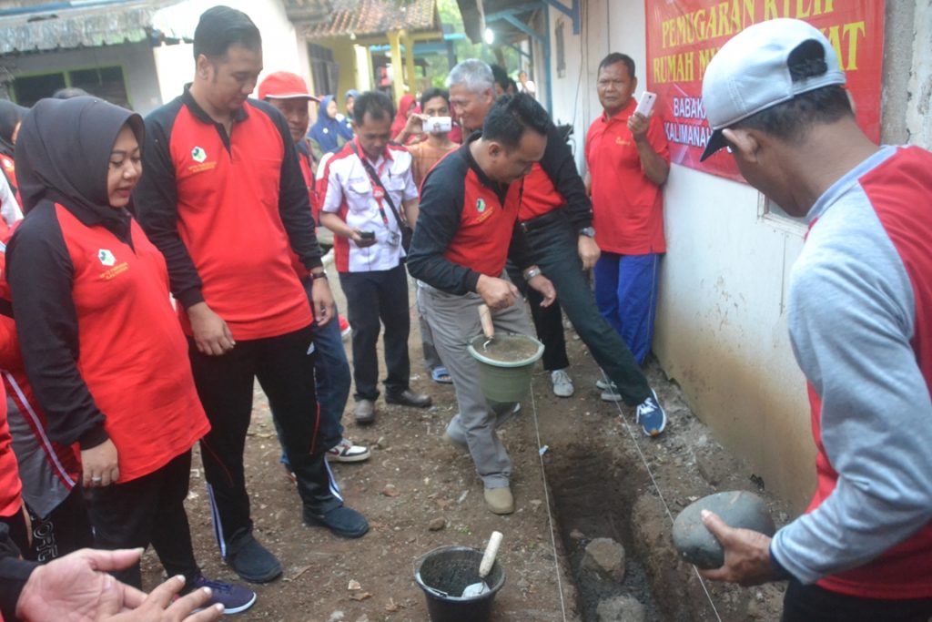 Germas Kalimanah, Bantu Pugar 4 RTLH