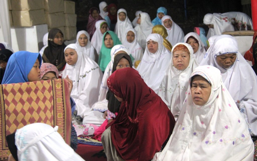 Subuh Berjamaah, Plt. Bupati Bantu Pembangunan Masjid Al Mukmin Karangjengkol