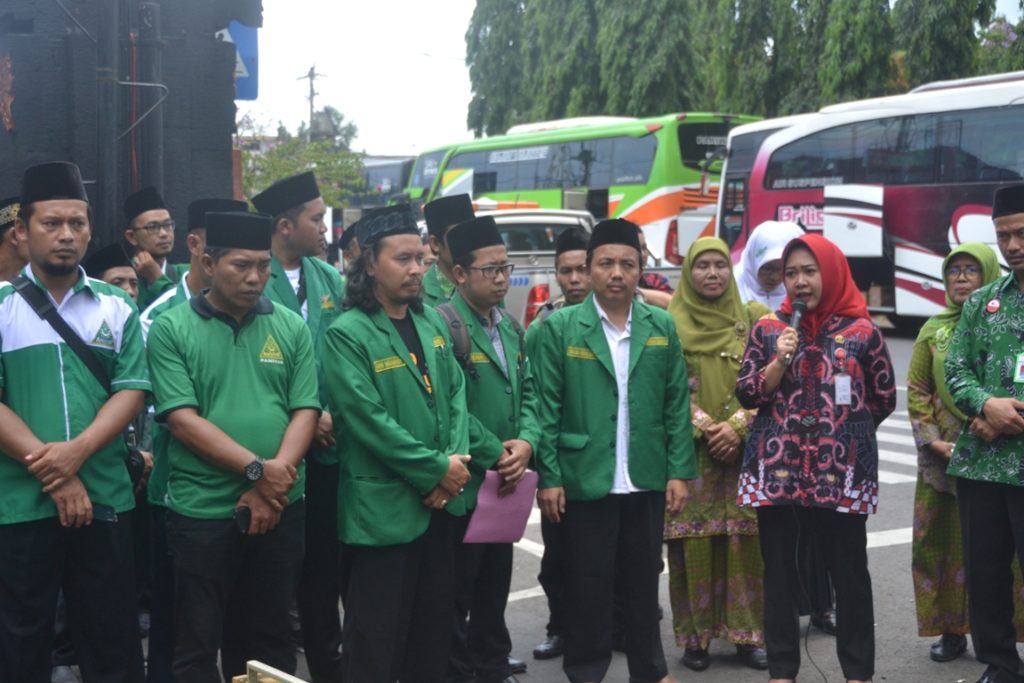 Plt Bupati Lepas 2860 GP Ansor dan Banser ke Pekalongan