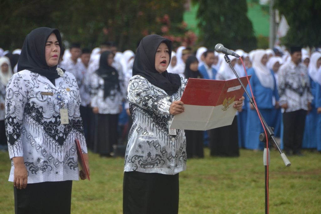 Peran Guru Tak Tergantikan oleh Kemajuan Teknologi