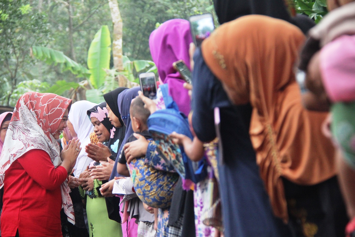 Gebrak gotong royong dan Bupati Tilik Desa Purbasari Karangjambu