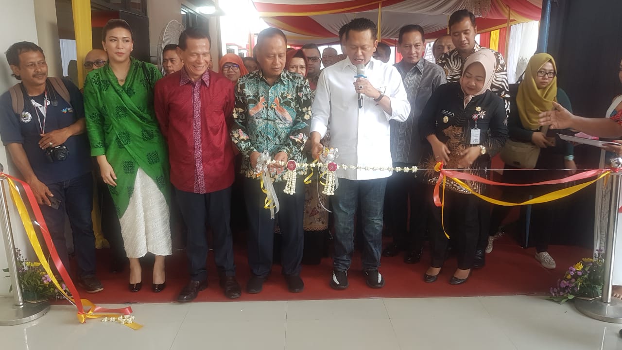 Menristekdikti dan Ketua DPR RI Resmikan Unperba