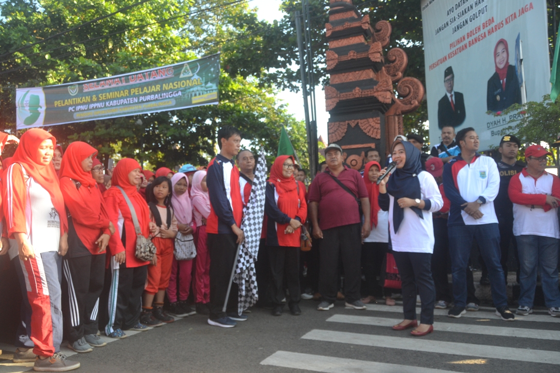 20 Ribu Pelajar dan Guru Ikuti Jalan Sehat Memperingati Hardiknas