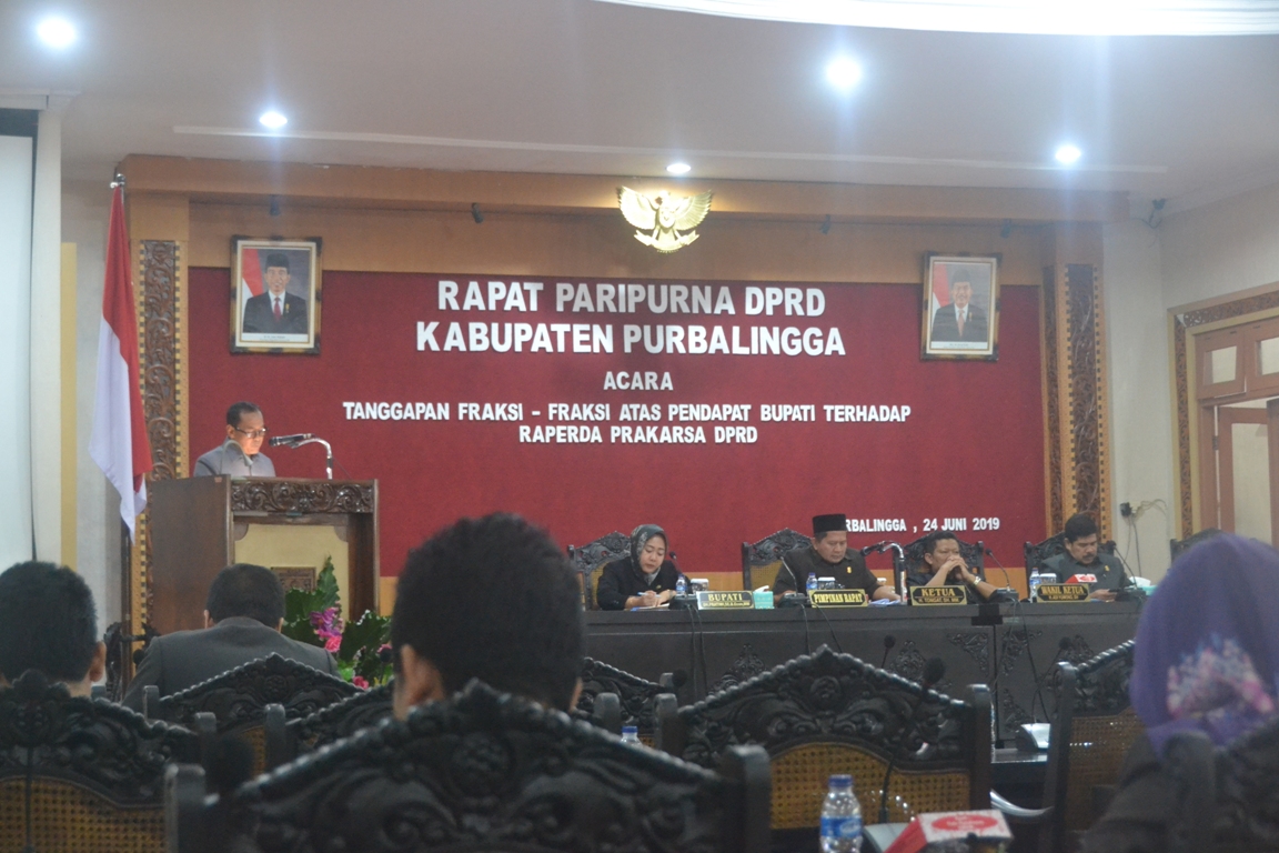 Fraksi-fraksi Tanggapi Masukan Bupati Atas 4 Raperda