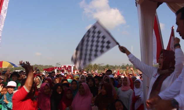 Ribuan Warga Purbalingga Semarakan HUT RI Dengan Jalan Sehat