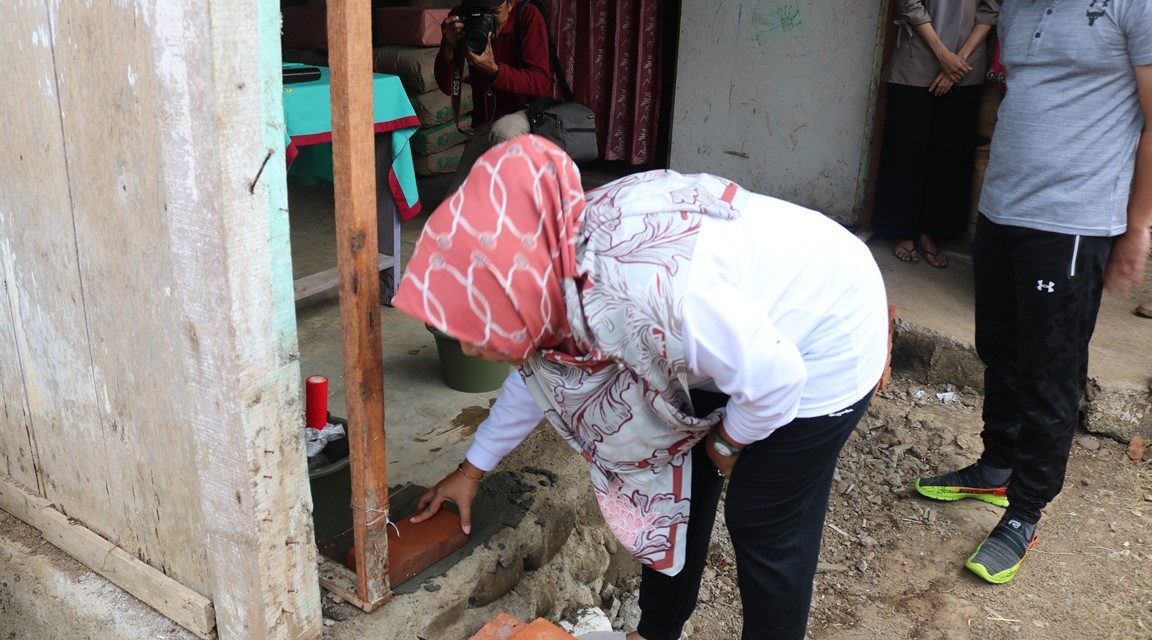 Puskemas Kemangkon Bantu Rehab RTLH Sri Tri Sarwiyah