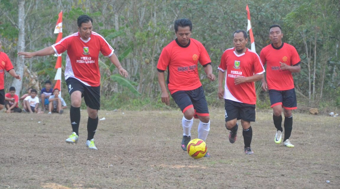 Laga Persahabatan, Datang Tidak Membawa Tangan Kosong