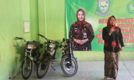 Bupati Bantu Tiga Motor Untuk Praktik SMK Islam Al Yusufiah