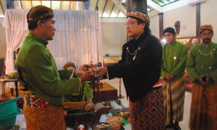 Koleksi Pusaka Museum Prof.Dr.R Soegarda Poerbakawatja Dijamas