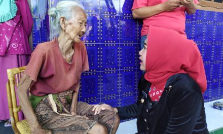 Rumah Nenek Marsani Ludes Terbakar