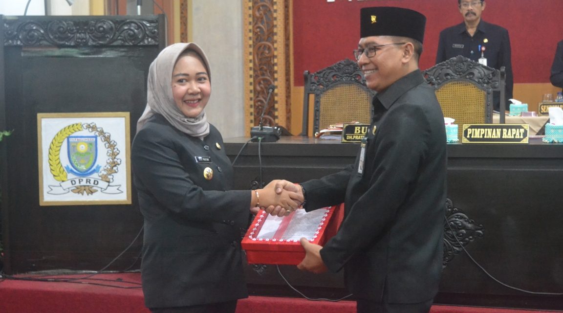 RAPBD 2020 Diserahkan DPRD Untuk Dibahas Bersama