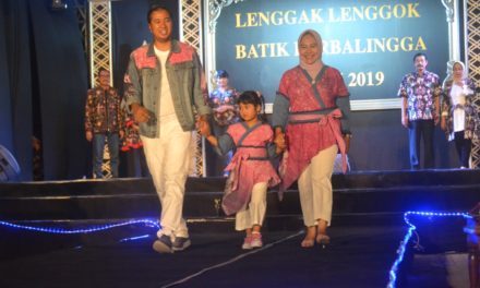 Batik Tak Hanya Untuk Keperluan Formal