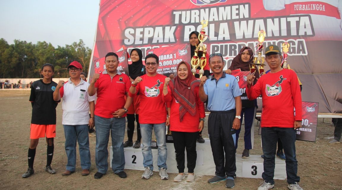 Unggul di Adu Penalti, SMAN 1 Bobotsari Pemenang Sepak Bola Wanita Bupati Cup 2019