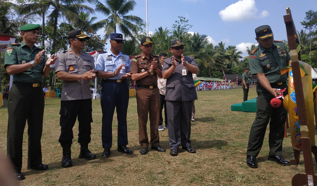 Penutupan TMMD Sengkuyung Tahap III Tingkat Kabupaten Purbalingga Tahun Anggaran 2019