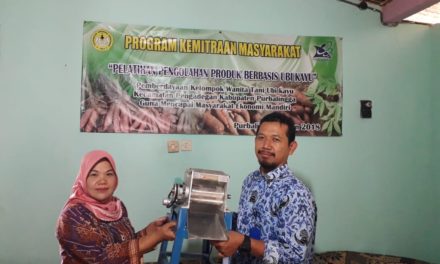 KWT Kenanga Desa Pengaden Dapat Bantuan Alat Pertanian