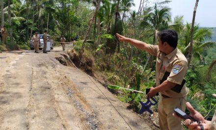 Badan Jalan Longsor, BPBD Purbalingga Cek Ruas Jalan Kramat – Baleraksa