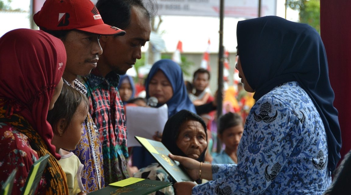 1099 Sertifikat PTSL Desa Kasih Dibagikan