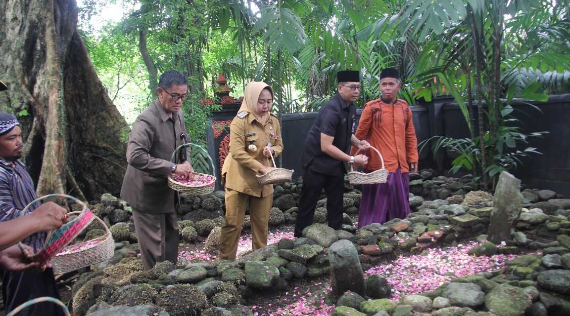 Bupati Tiwi Harapkan Wisata Ziarah Menjadi Destinasi Wisata Edukasi