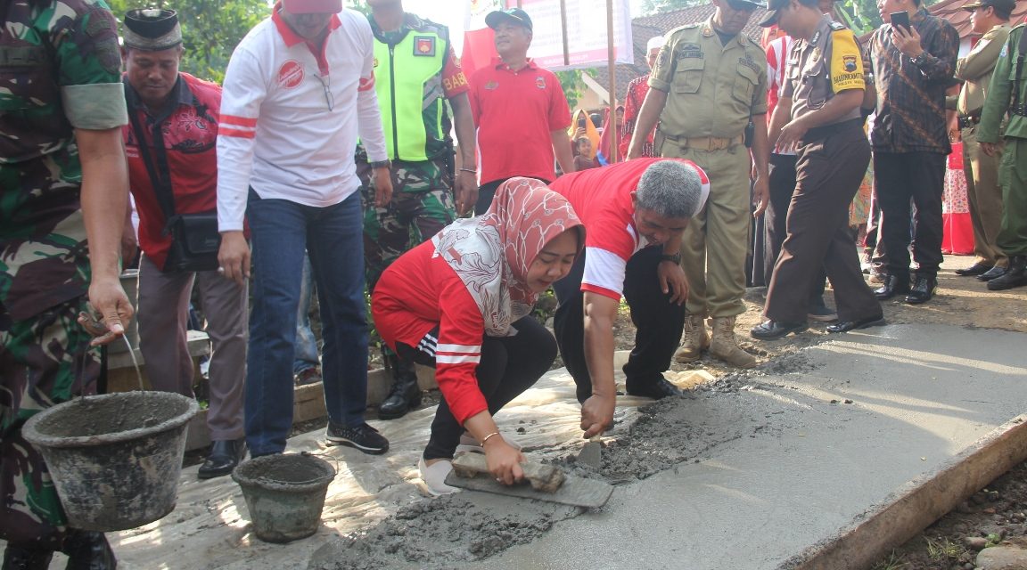 Desa Sindang bangun Rabat Beton Dan Masjid