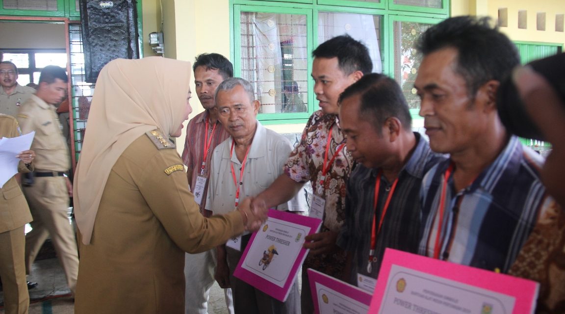 Bupati Pesan Agar Bantuan Alsintan Tidak Mangkrak