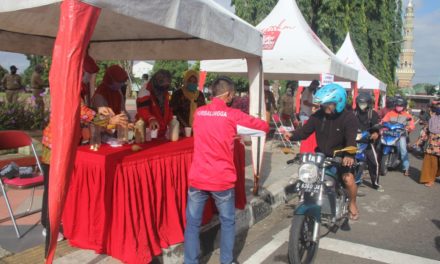 Pemkab Sediakan Jamu Gratis Bagi Pengendara Yang Melintas Alun-alun