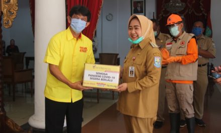 Warga Gunungwuled Dapat Bantuan CSR Pabrik Jamu