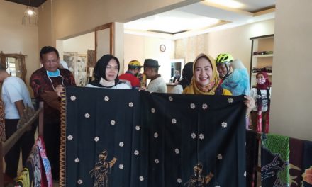 Permudah Konsumen, Sentra Batik Dirikan Wastralingga