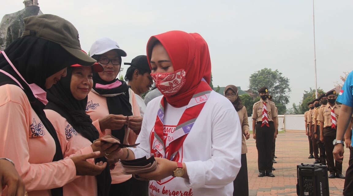 Ulang Tahun ke 59 Gerakan Pramuka, Kwarcab Purbalingga Bagikan Masker