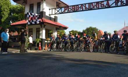 Tim Gowes Lanal Cilacap Mampir Bhakti Sosial dan Bhakti Kesehatan di Purbalingga