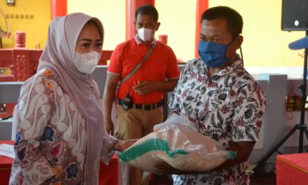 Peduli Covid-19, Panitia Imlek Nasional Alokasikan 40 Ton Beras dan Masker Untuk Purbalingga