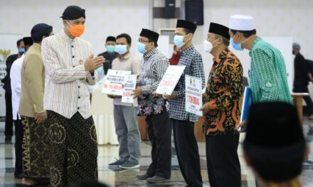 Bupati/Walikota Ikuti Launching Gerakan Cinta Zakat Ifaq dan Shodaqoh