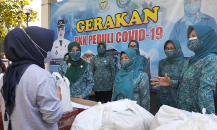 Bupati Apresiasi Kepedulian Masyarakat Salurkan Makanan Kepada Warga Isoman