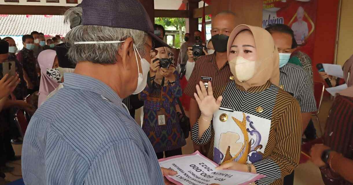 Bupati Launching BLT DD Kecamatan Bojongsari Senilai Rp 6 Miliar Lebih