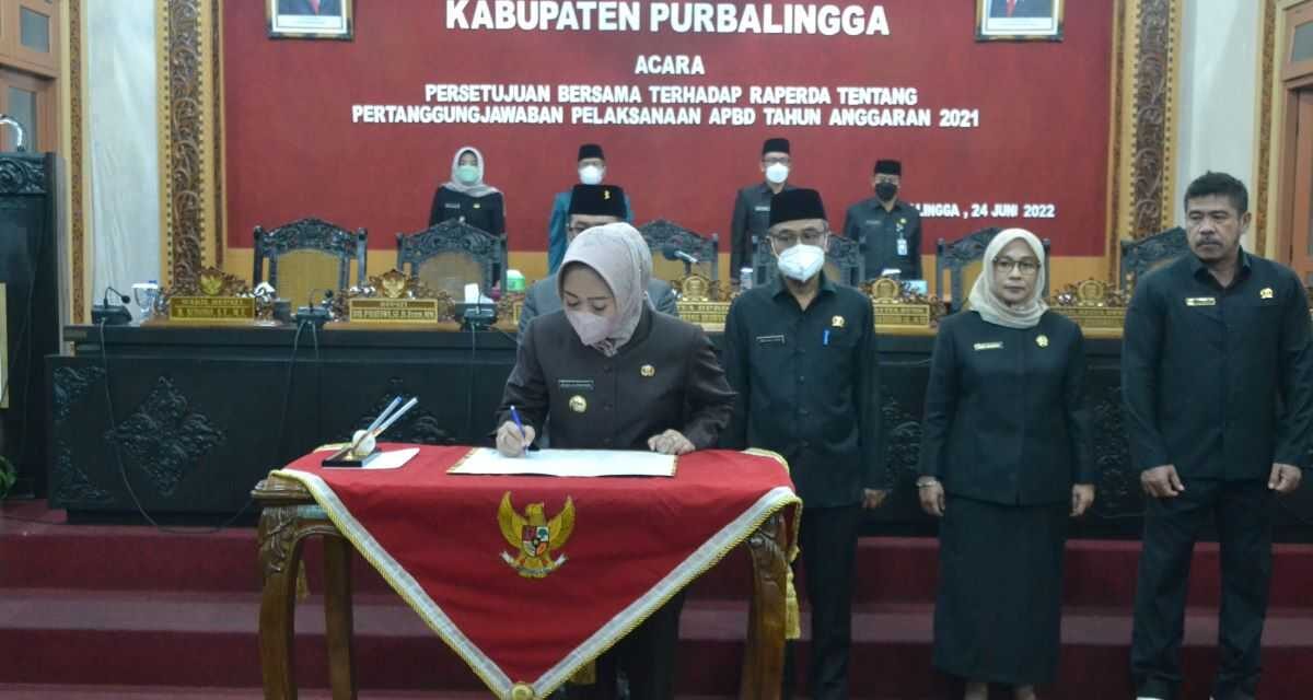 Raperda Pertanggungjawaban Pelaksanaan APBD 2021 Disetujui Bersama, DPRD Beri 10 Saran Untuk Pemda