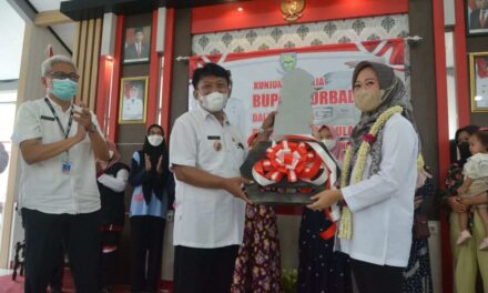 Punya Berderet Prestasi, Desa Karangtengah Dapat Ambulans Siaga