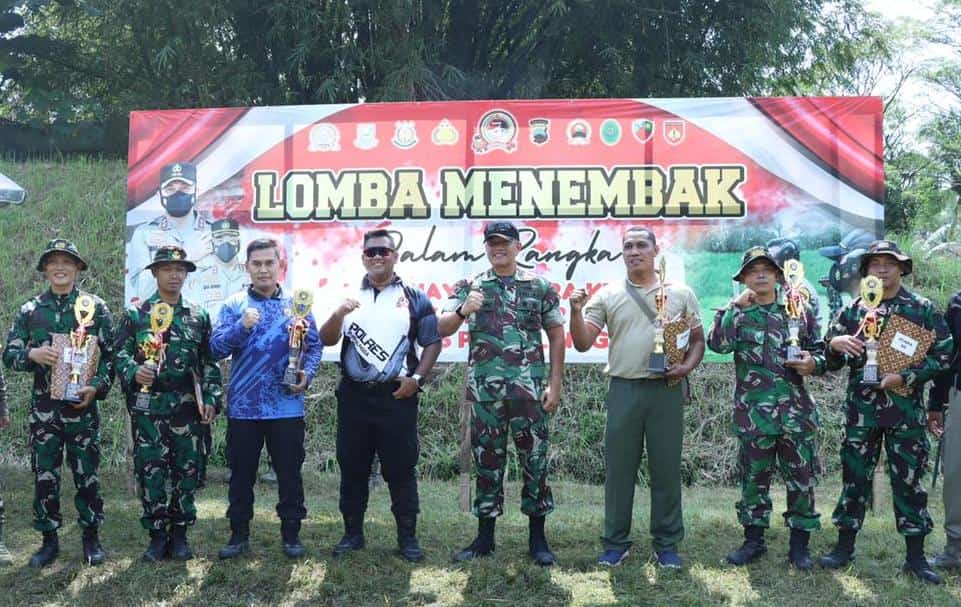 Dalam Rangka HUT Bhayangkara ke-76, Bupati Latihan Menembak Bersama Forkopimda