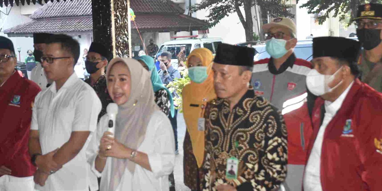 Bupati Purbalingga Antarkan Jamaah Calon Haji Kloter 42 Purbalingga